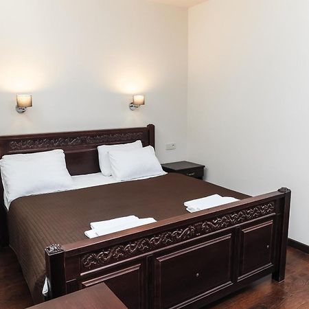 Dvin Hotel بافلودار المظهر الخارجي الصورة