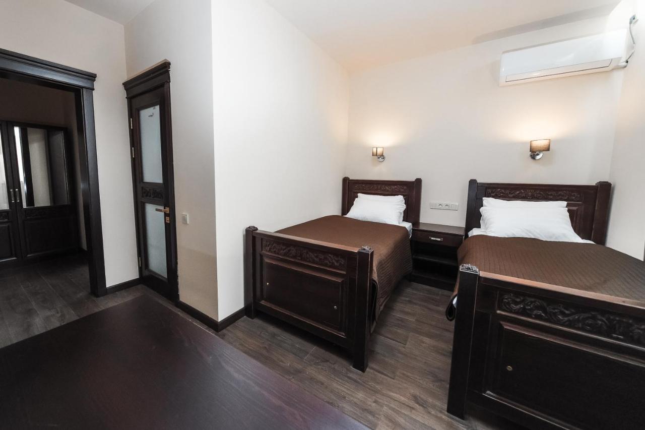 Dvin Hotel بافلودار المظهر الخارجي الصورة