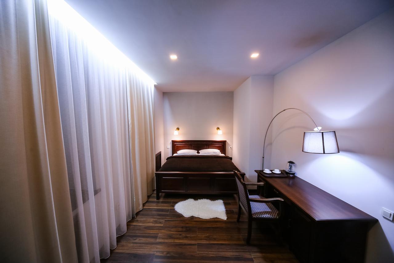 Dvin Hotel بافلودار المظهر الخارجي الصورة