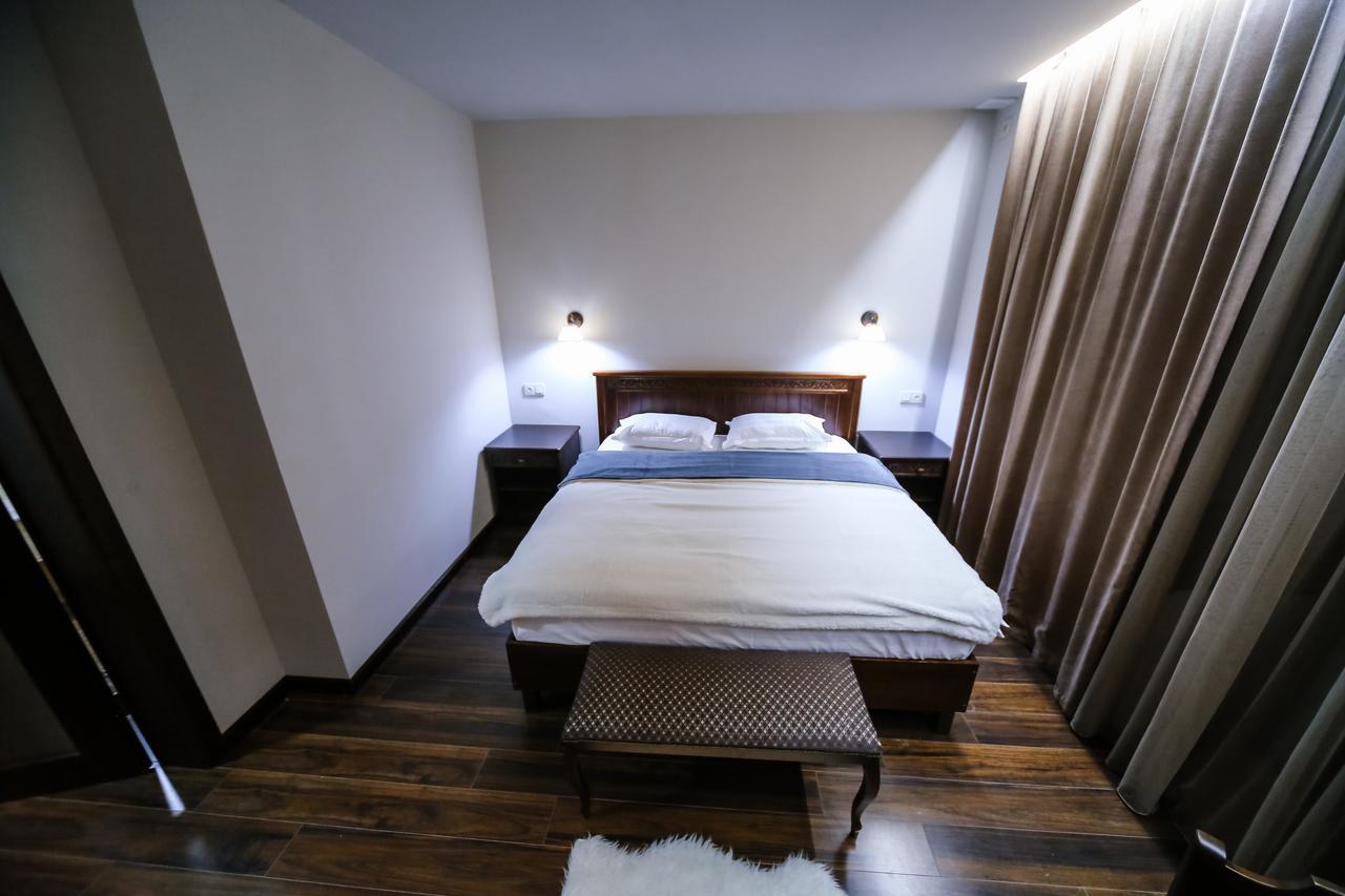 Dvin Hotel بافلودار المظهر الخارجي الصورة