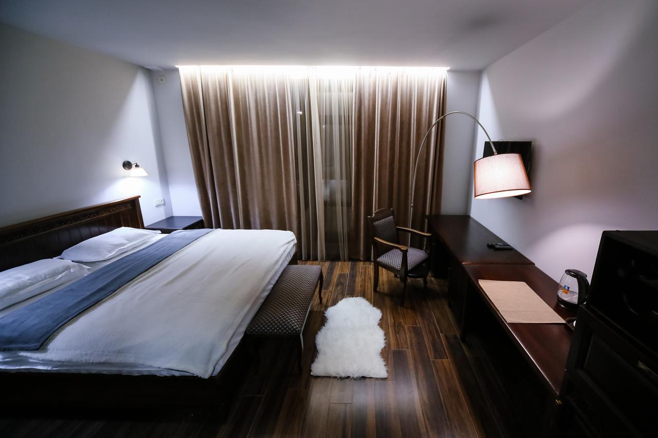 Dvin Hotel بافلودار المظهر الخارجي الصورة