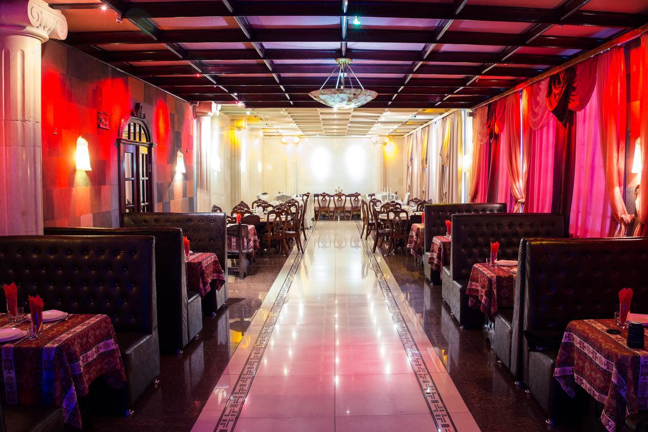 Dvin Hotel بافلودار المظهر الخارجي الصورة
