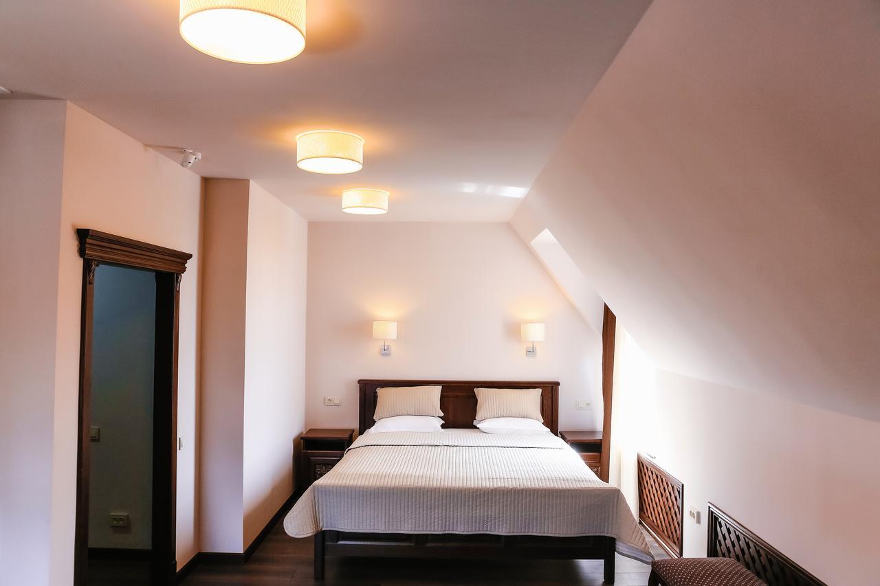 Dvin Hotel بافلودار المظهر الخارجي الصورة