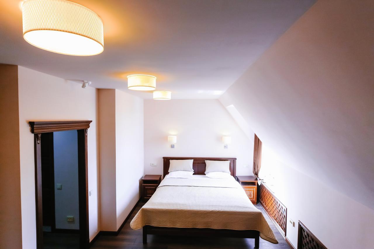 Dvin Hotel بافلودار المظهر الخارجي الصورة